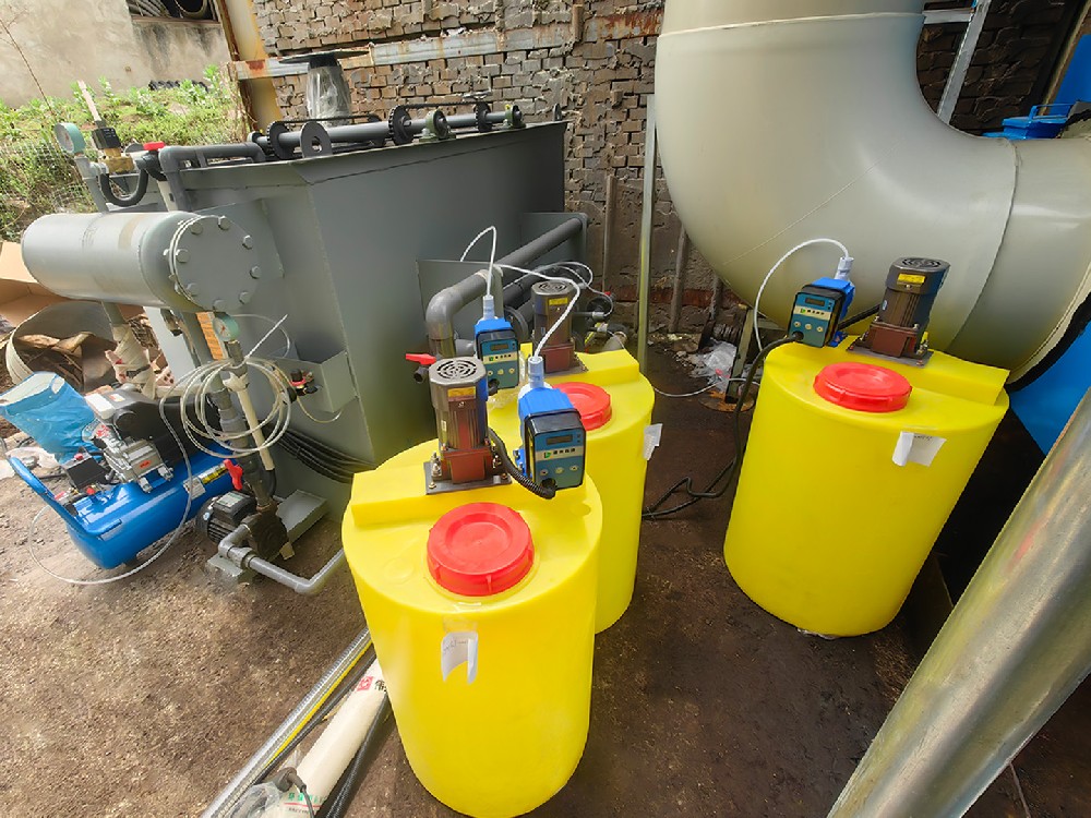 油庫廢水處理：防爆氣浮機(jī)設(shè)備